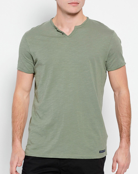 Essential henley neck t-shirt