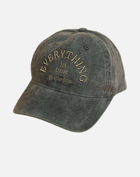 ATTRATTIVO ΚΑΠΕΛΟ