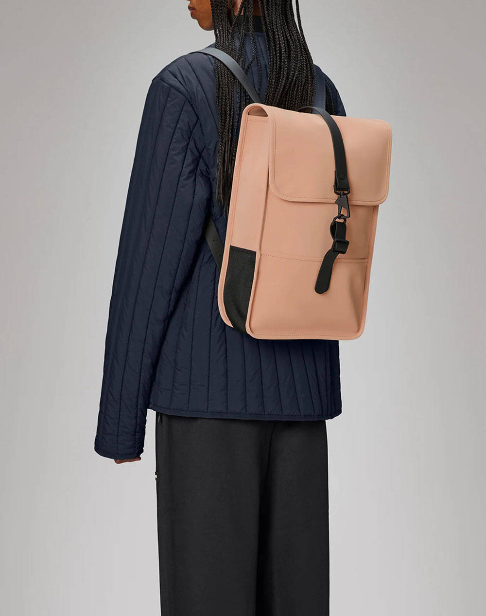 RAINS Backpack Mini W3 (Διαστάσεις: 34 x 30.5 x 12 εκ.) 13020-104 Coral φωτογραφία