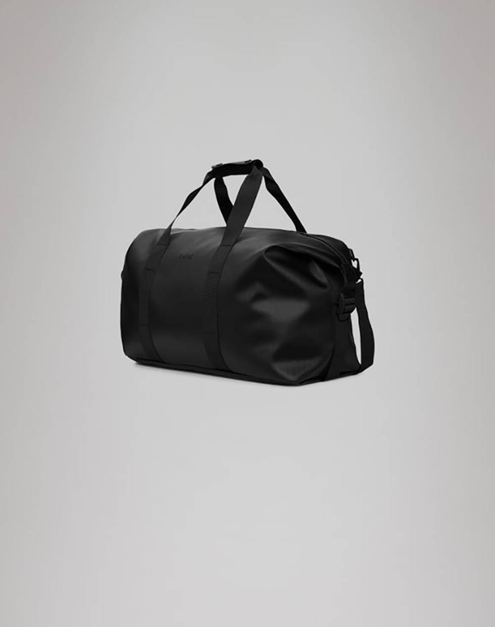 RAINS Hilo Weekend Bag W3 (Διαστάσεις: 27 x 52 x 26 εκ.) 14200-84 JetBlack φωτογραφία