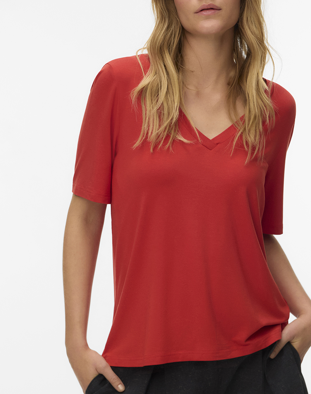 AWARE BY VERO MODA AWARE BY VERO MODA AWRITA SS V-NECK T-SHIRT NOOS 10328539-Molten Lava FireRed