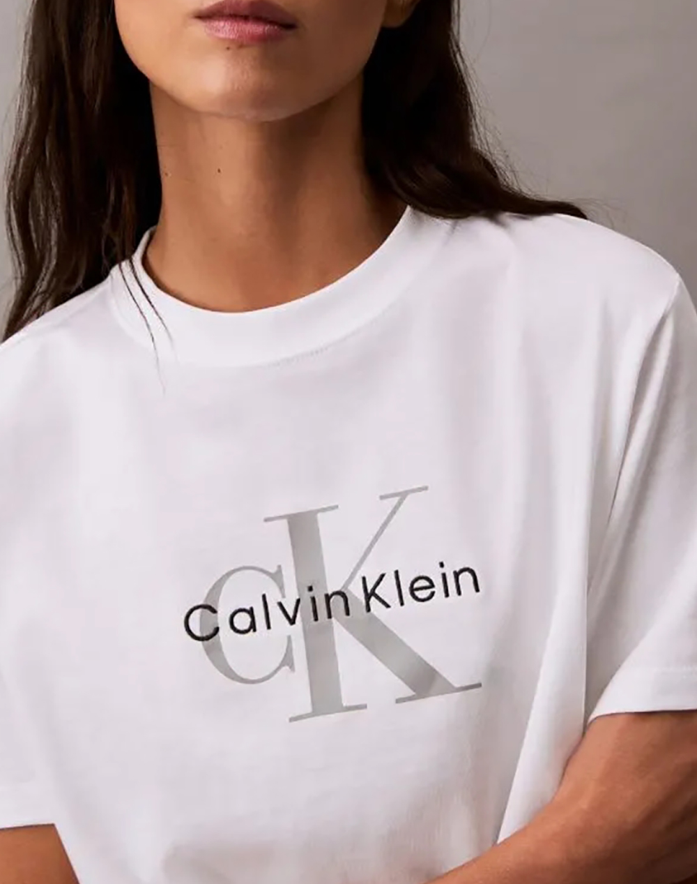 Calvin Klein Jeans Hr Ss Clssc Mnlg Cnc Lv047B865G-Yaa White Γυναικεία ρούχα μπλούζες Τ-Shirt Politikos Shop Πολιτικός
