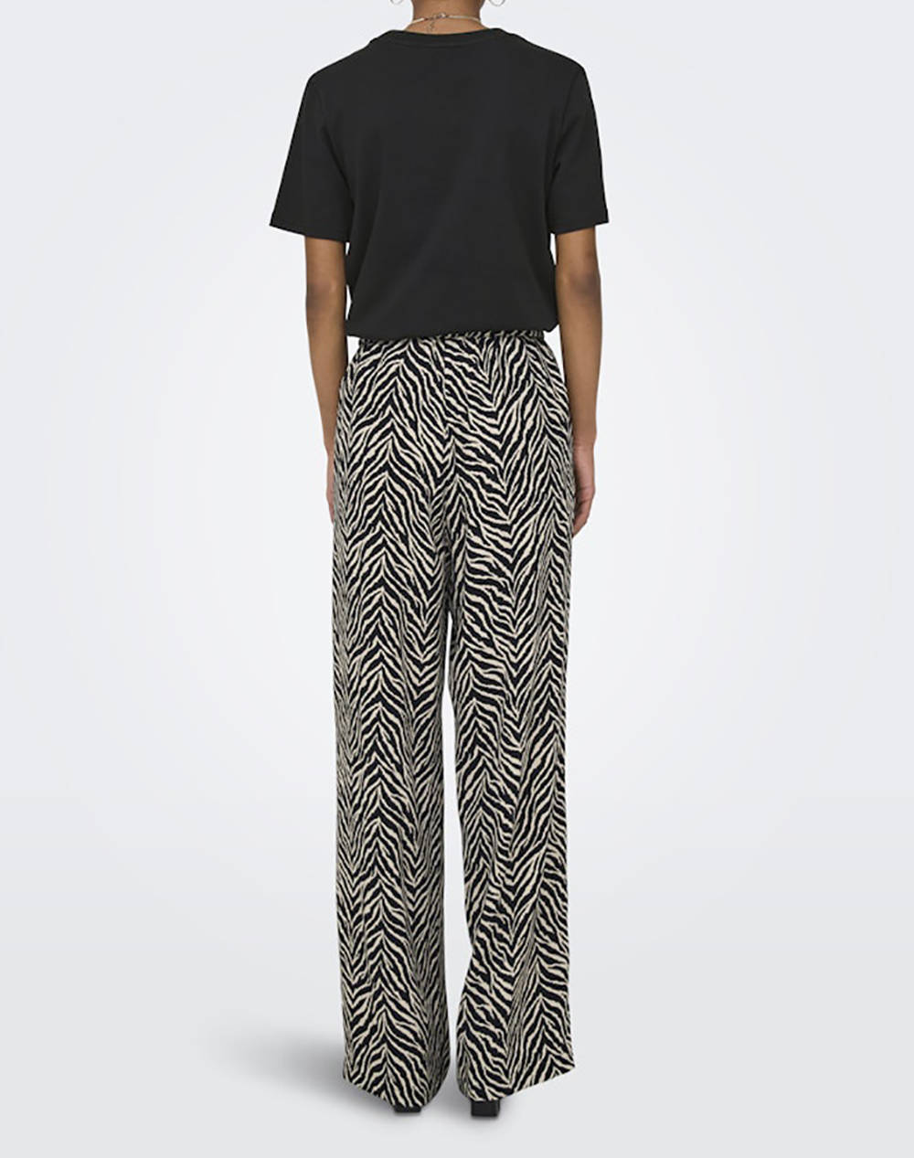 ONLY ONLMONJA LIFE S/S TEE JRS NOOS 15320892-BLACK Black φωτογραφία