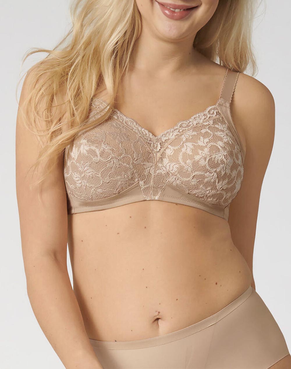 TRIUMPH Delicate Doreen N 10135874-6106 Biege φωτογραφία