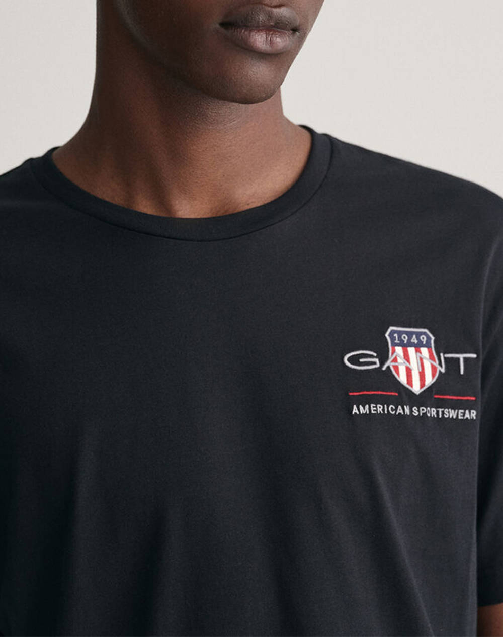 GANT ΜΠΛΟΥΖΑ ΚΜ REG ARCHIVE SHIELD EMB SS T-SHIRT 3G2067004-5 Black φωτογραφία