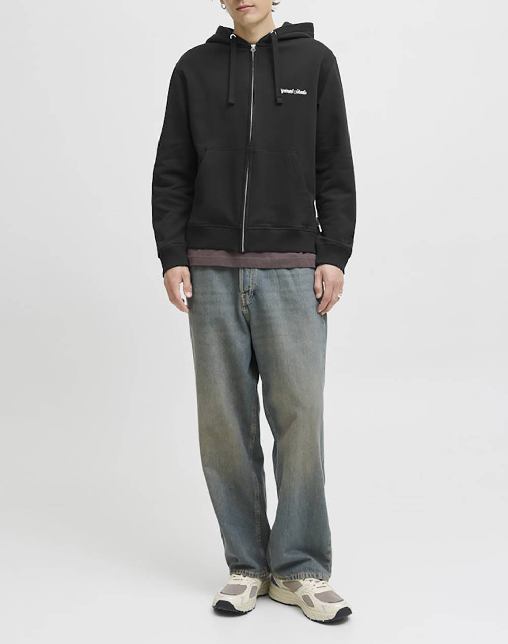 JACK&JONES JORNORREBRO EMB SWEAT ZIP HOOD NOOS 12282901-BLACK Black φωτογραφία