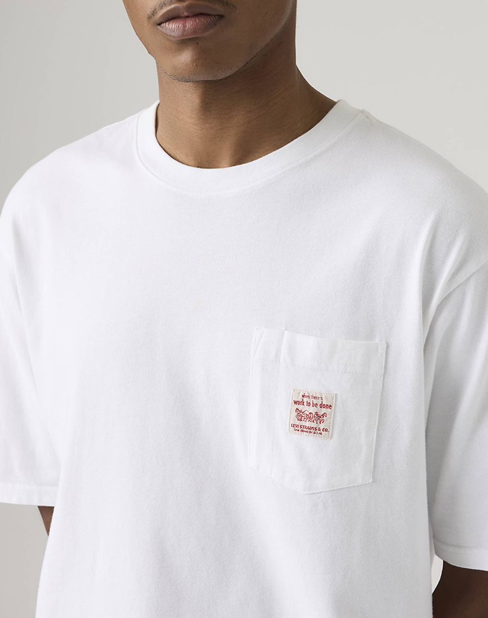 Levis Ss Workwear Tee A5850-0005-0005 Offwhite ανδρικά ρούχα μπλούζες T-Shirt Politikos Shop Πολιτικός