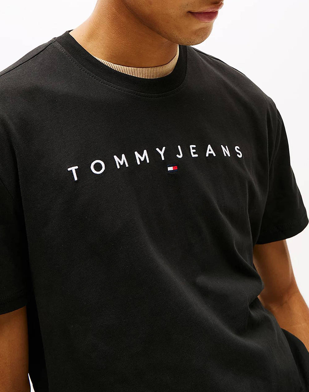 Tommy Jeans Tjm Reg Linear Logo Tee Ext Dm0Dm20744-Bds Black ανδρικά ρούχα μπλούζες T-Shirt Politikos Shop Πολιτικός