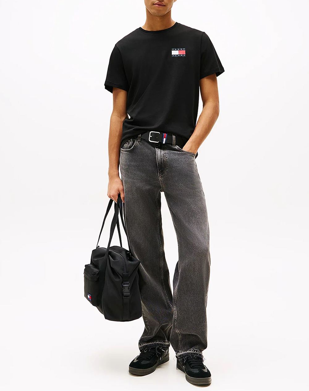 Tommy Jeans Tjm Slim Essential Flag Tee Ext New Dm0Dm20740-Bds Black ανδρικά ρούχα μπλούζες T-Shirt Politikos Shop Πολιτικός