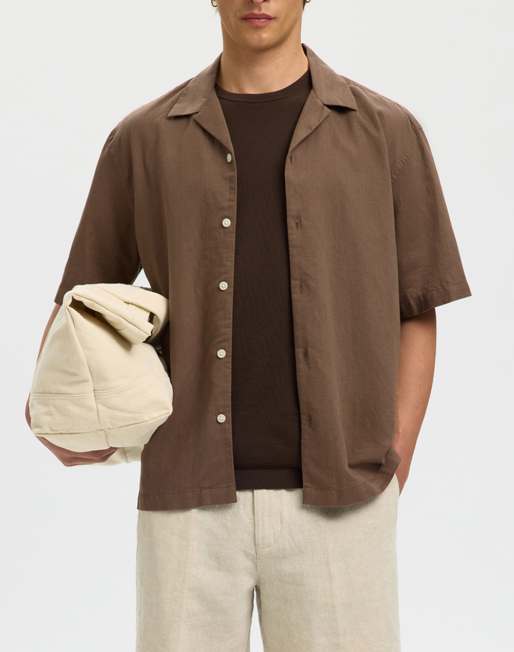 SELECTED SLMRLXCASPER CLAY LINENBLEND SS SHT NOOS 16100085-Chocolate Chip Chocolate