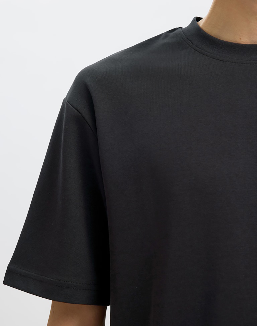 Selected Slmlooseoscar Ss O-Neck Tee Noos 16094143-Black Black ανδρικά ρούχα μπλούζες T-Shirt Politikos Shop Πολιτικός