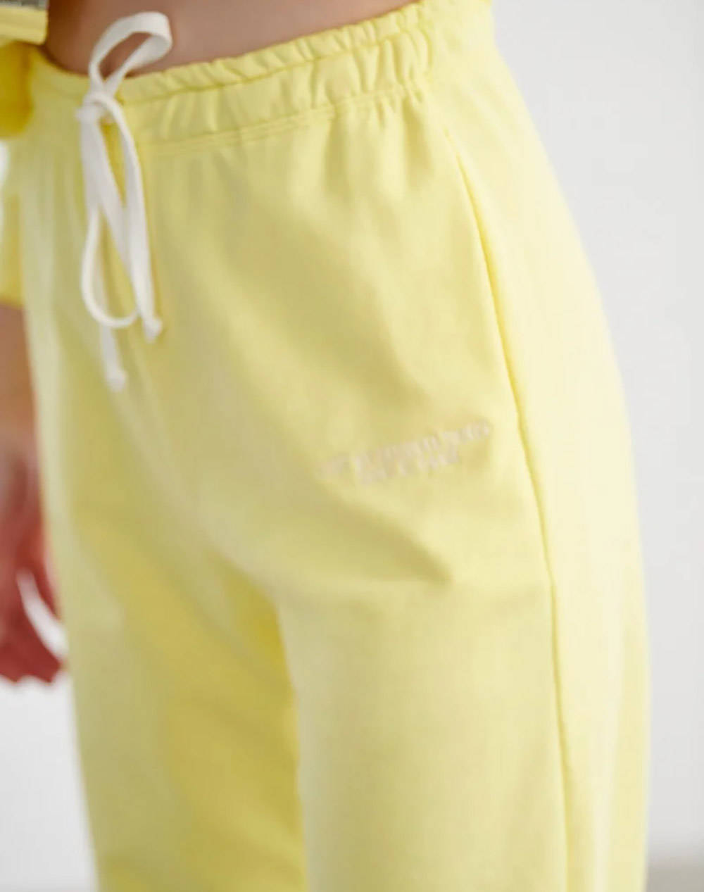 Sugarfree Παντελόνι 21831048-604 Lightyellow Γυναικεία αθλητικά ρούχα παντελόνι Φορμας Politikos Shop Πολιτικός