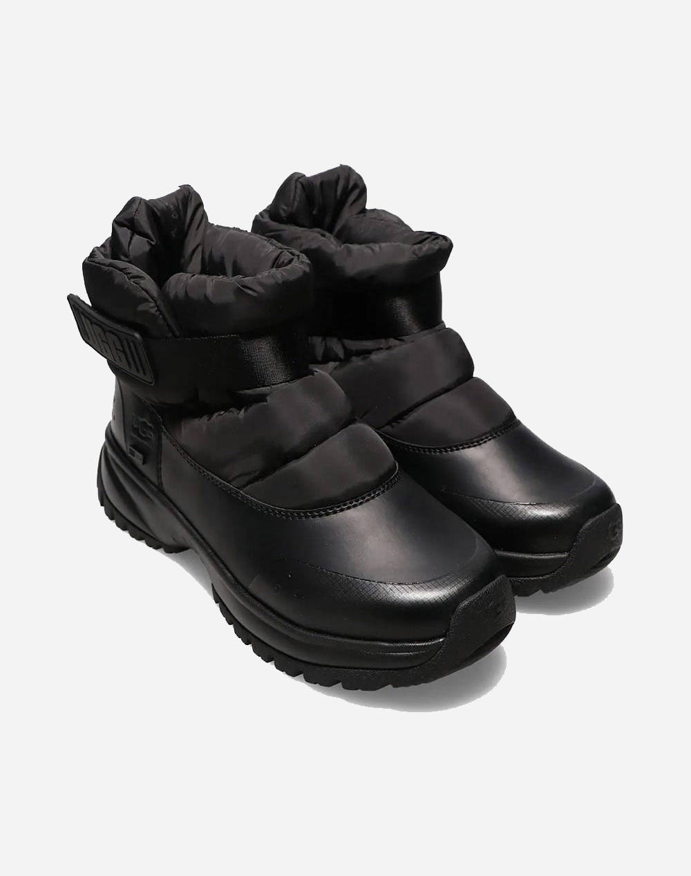 Ugg W Yose Puff 1120822-0071 Black Γυναικεία παπούτσια Μπότες Μποτακια Politikos Shop Πολιτικός