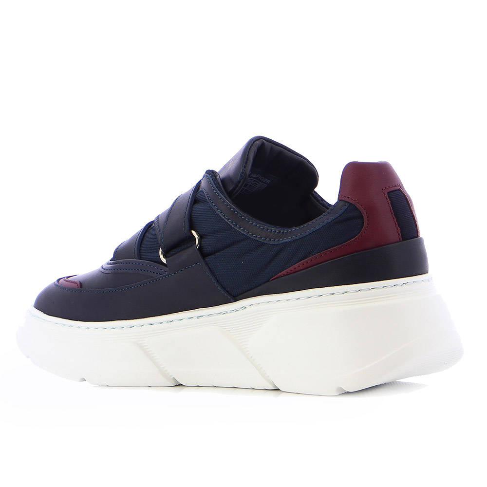 tommy hilfiger chunky sole sneakers