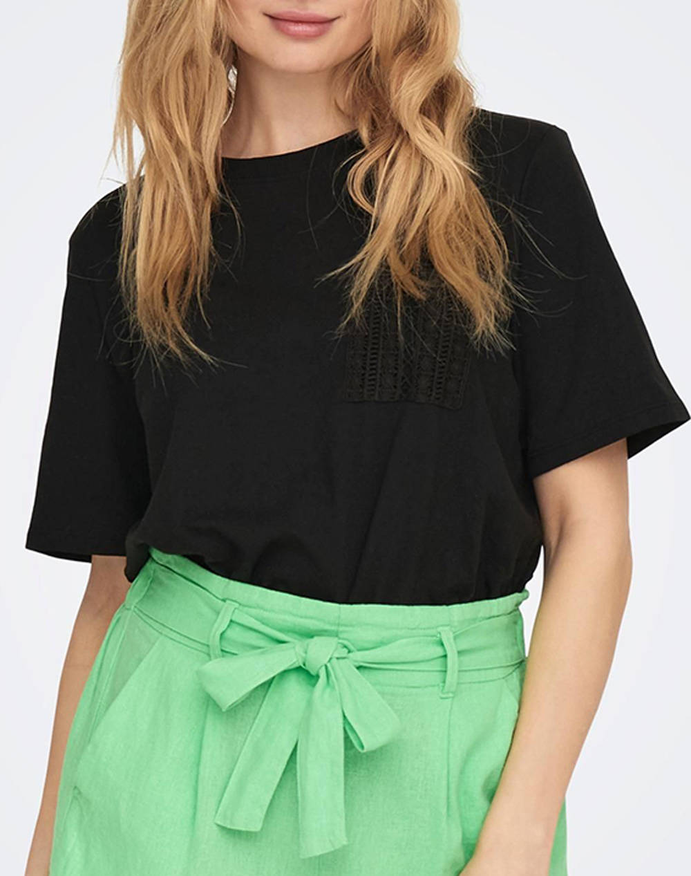 ONLY ONLADINA S/S POCKET TOP JRS 15294235-BLACK Black