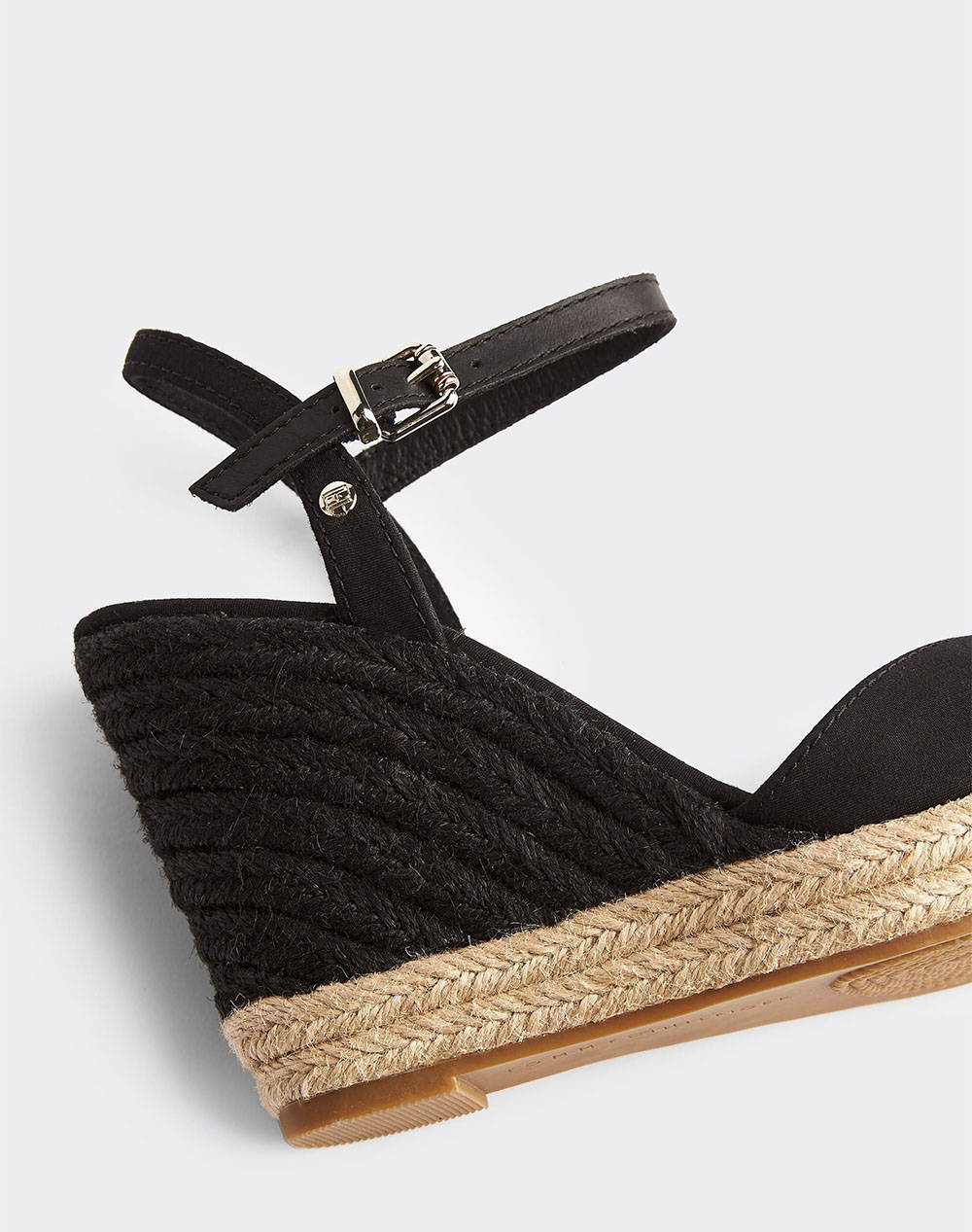 tommy hilfiger basic closed toe high wedge