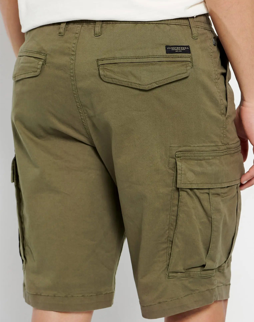Comfort waist cargo shorts