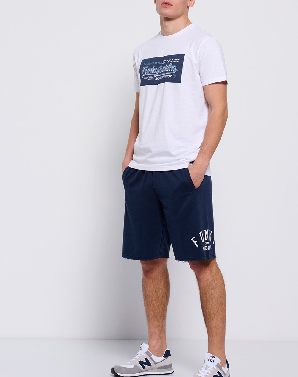 Jogger shorts with branded print & raw edges