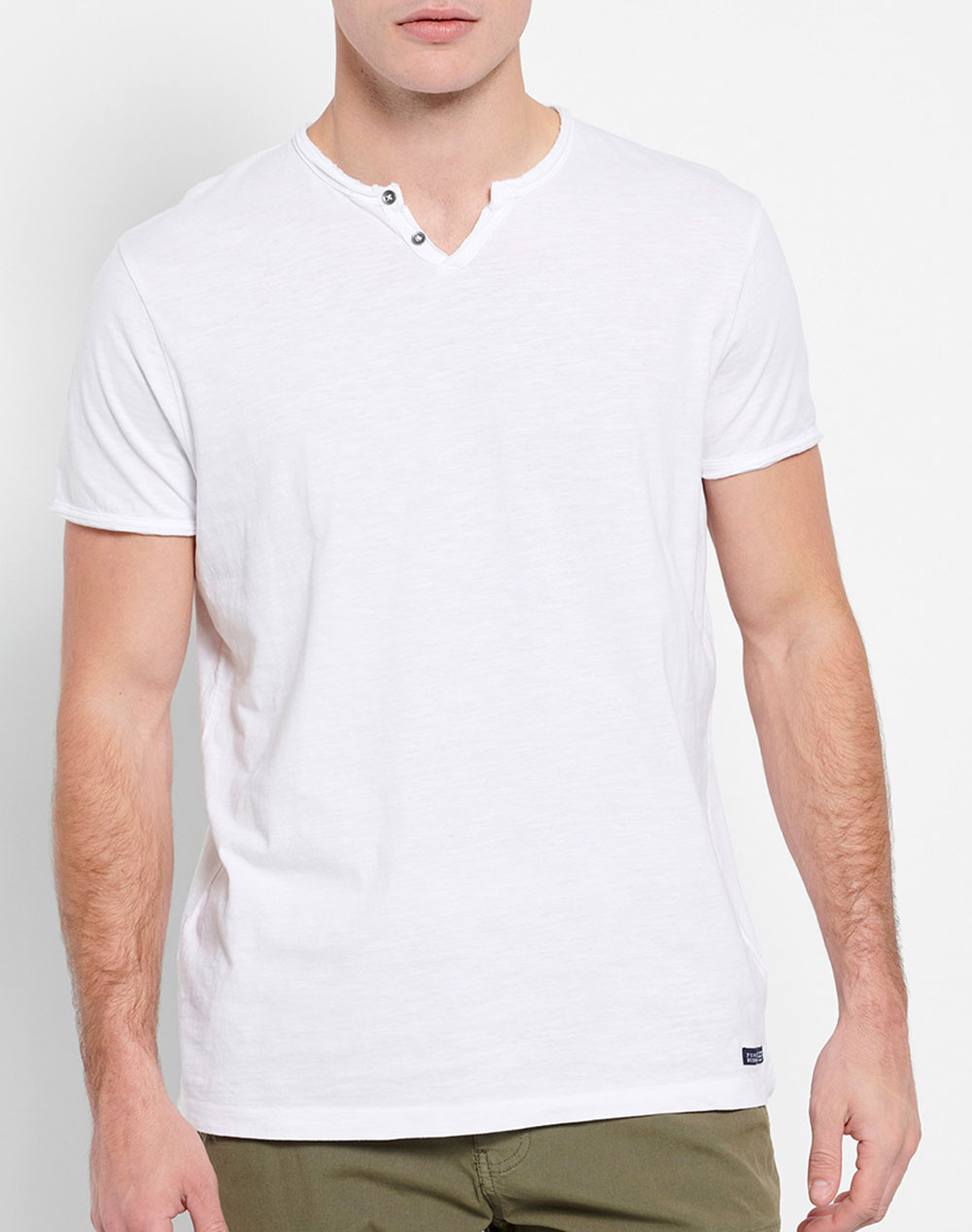 FUNKY BUDDHA Essential t-shirt με λαιμό henley FBM007-015-04-WHITE White