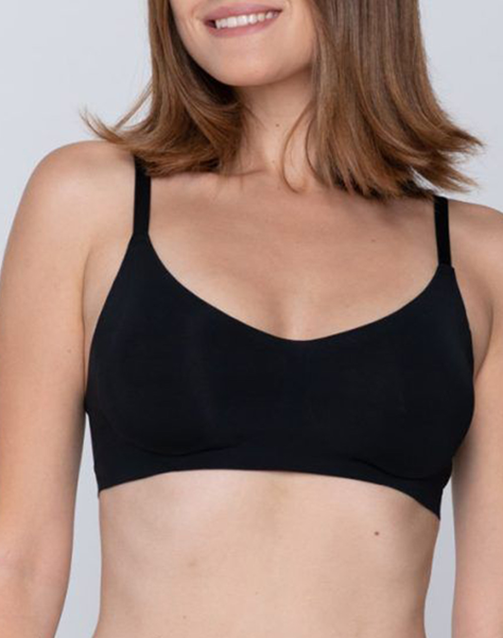 LUNA Every.wear – wireless sports bra 15100-2 Black