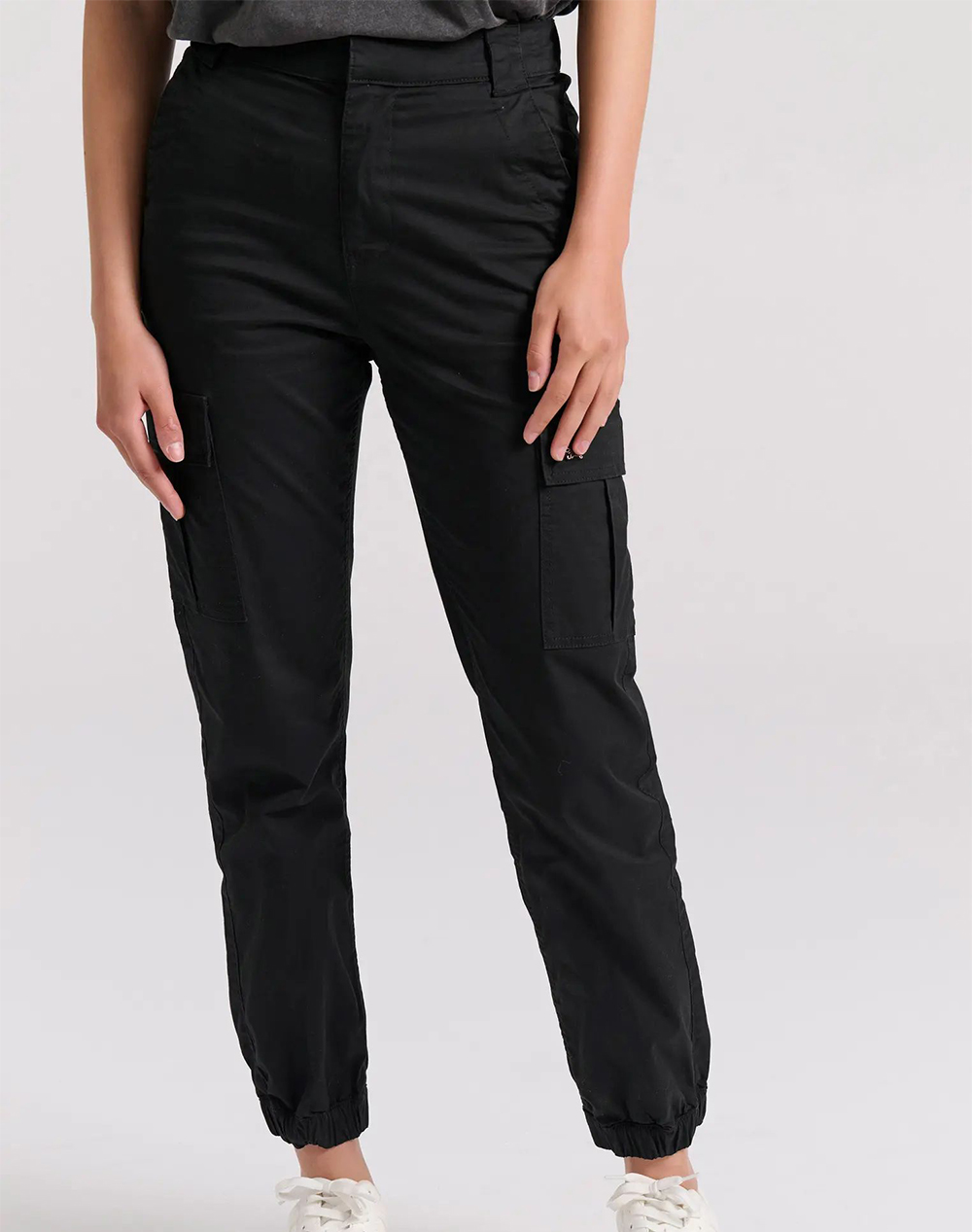 FUNKY BUDDHA Γυναικείο cargo παντελόνι με λάστιχο FBL009-101-02-BLACK Black
