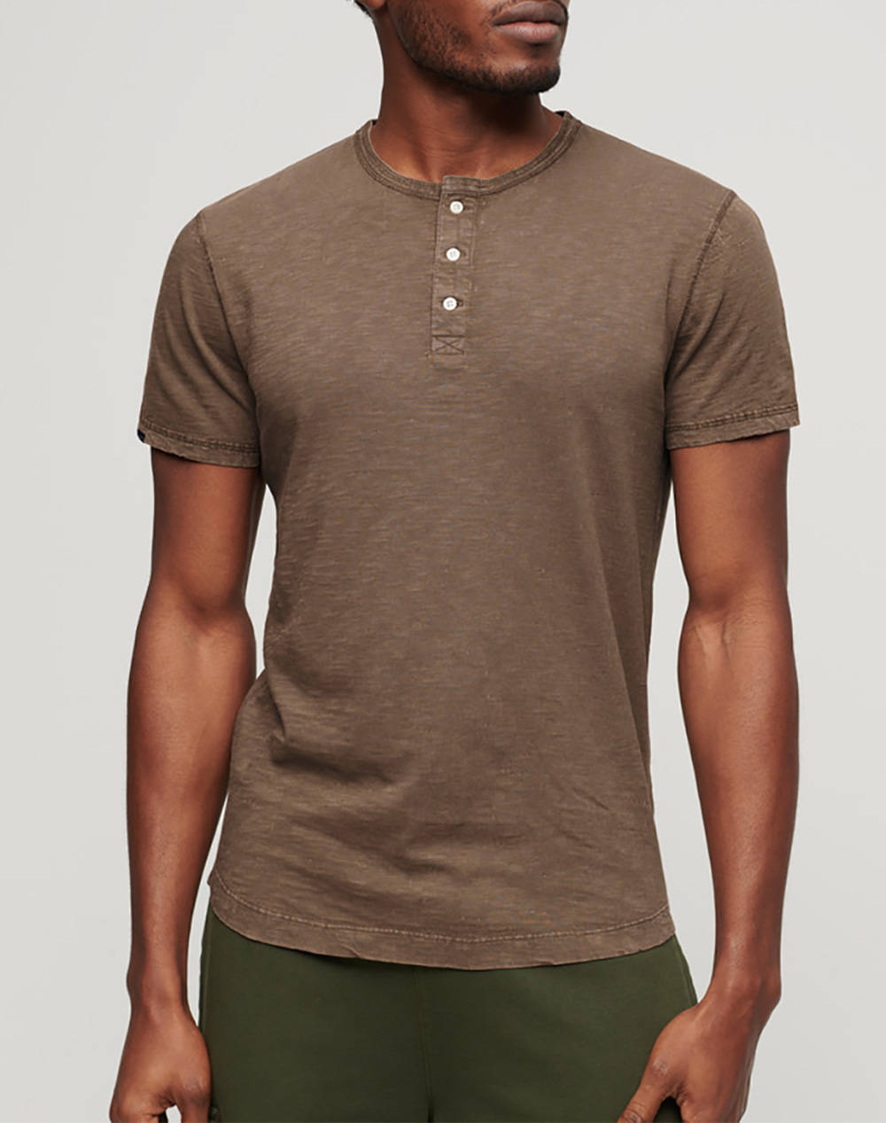 SUPERDRY D2 STUD SS JERSEY GRANDAD TOP ΜΠΛΟΥΖΑ ΑΝΔΡΙΚΟ M1011890A-3HA Brown