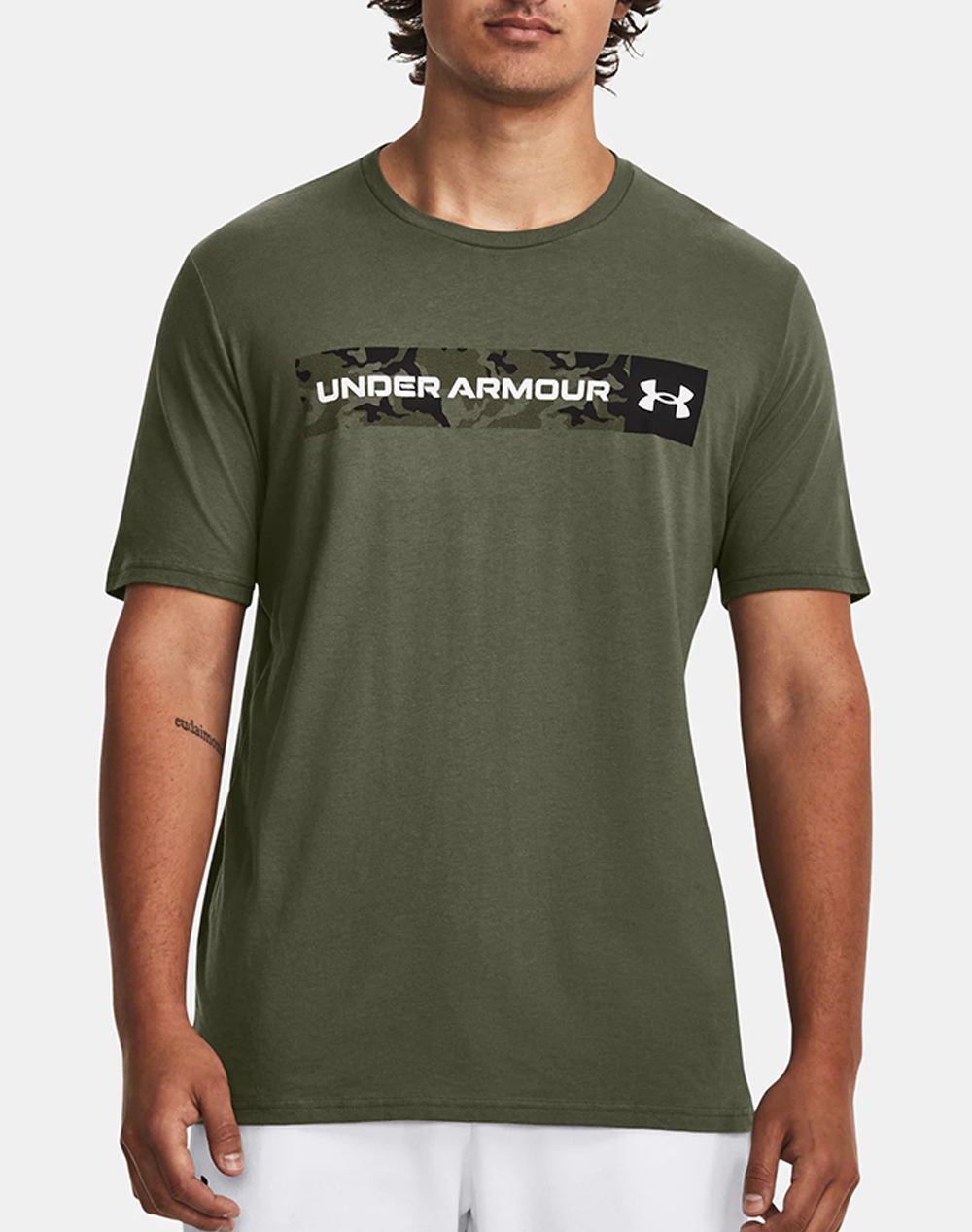 UNDER ARMOUR UA CAMO CHEST STRIPE SS 1376830-390 Olive 3820AUNDE3400035_XR27090