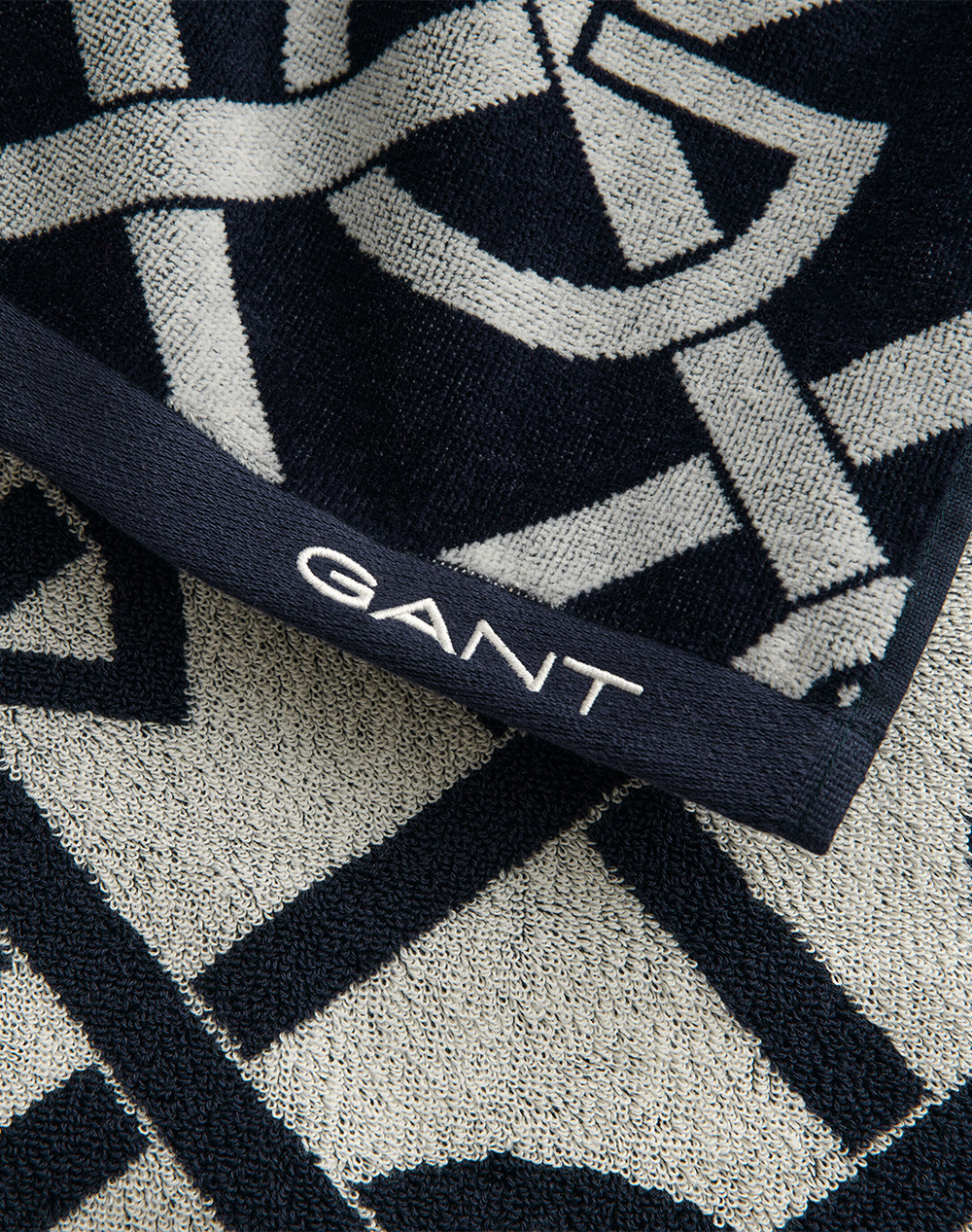 GANT G-PATTERN BEACH TOWEL (Dimensions: 100 x 180 cm)