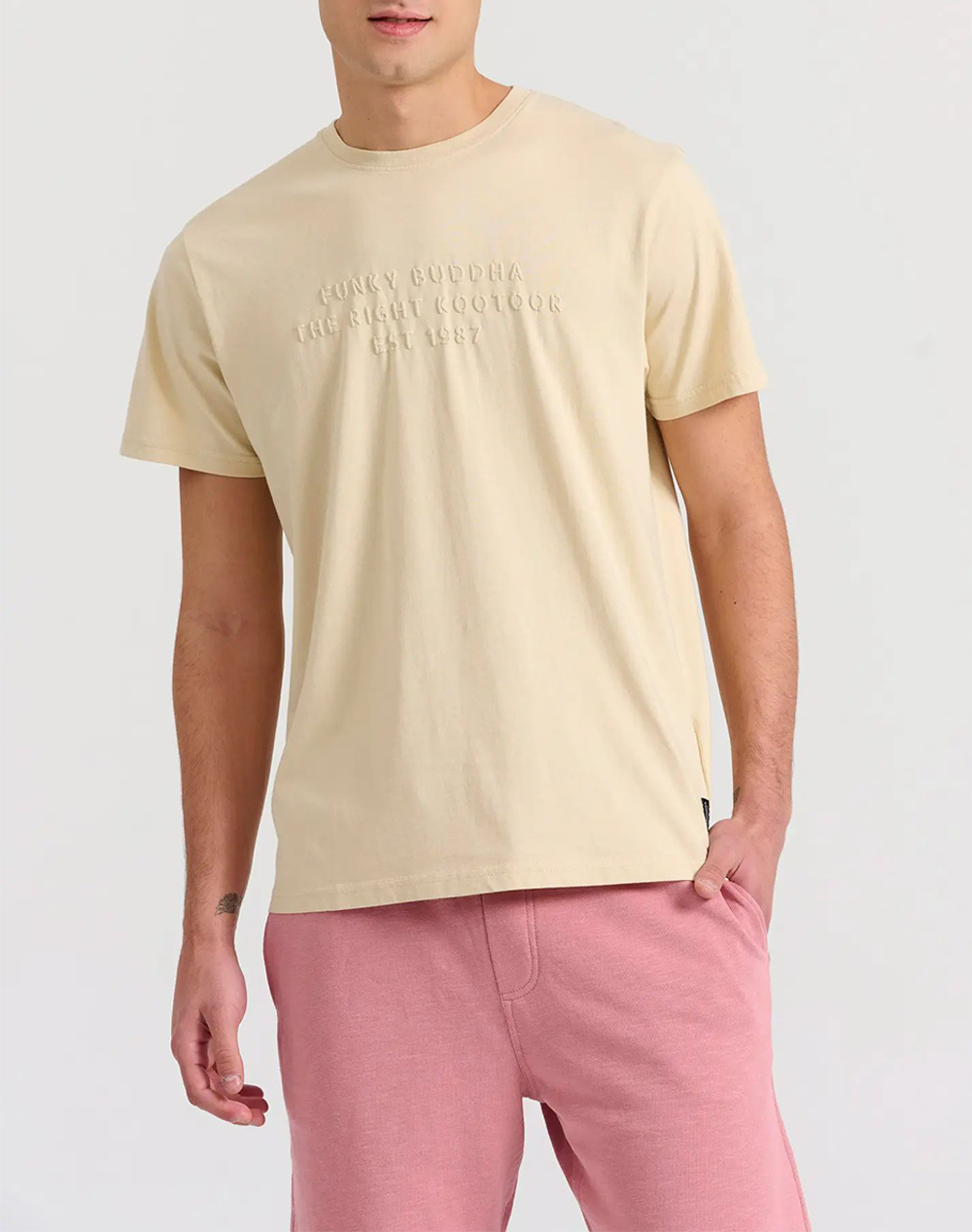 FUNKY BUDDHA T-shirt με embossed τύπωμα στο στήθος FBM009-026-04-CREAM Cream 3820TFUNK3400292_XR07064