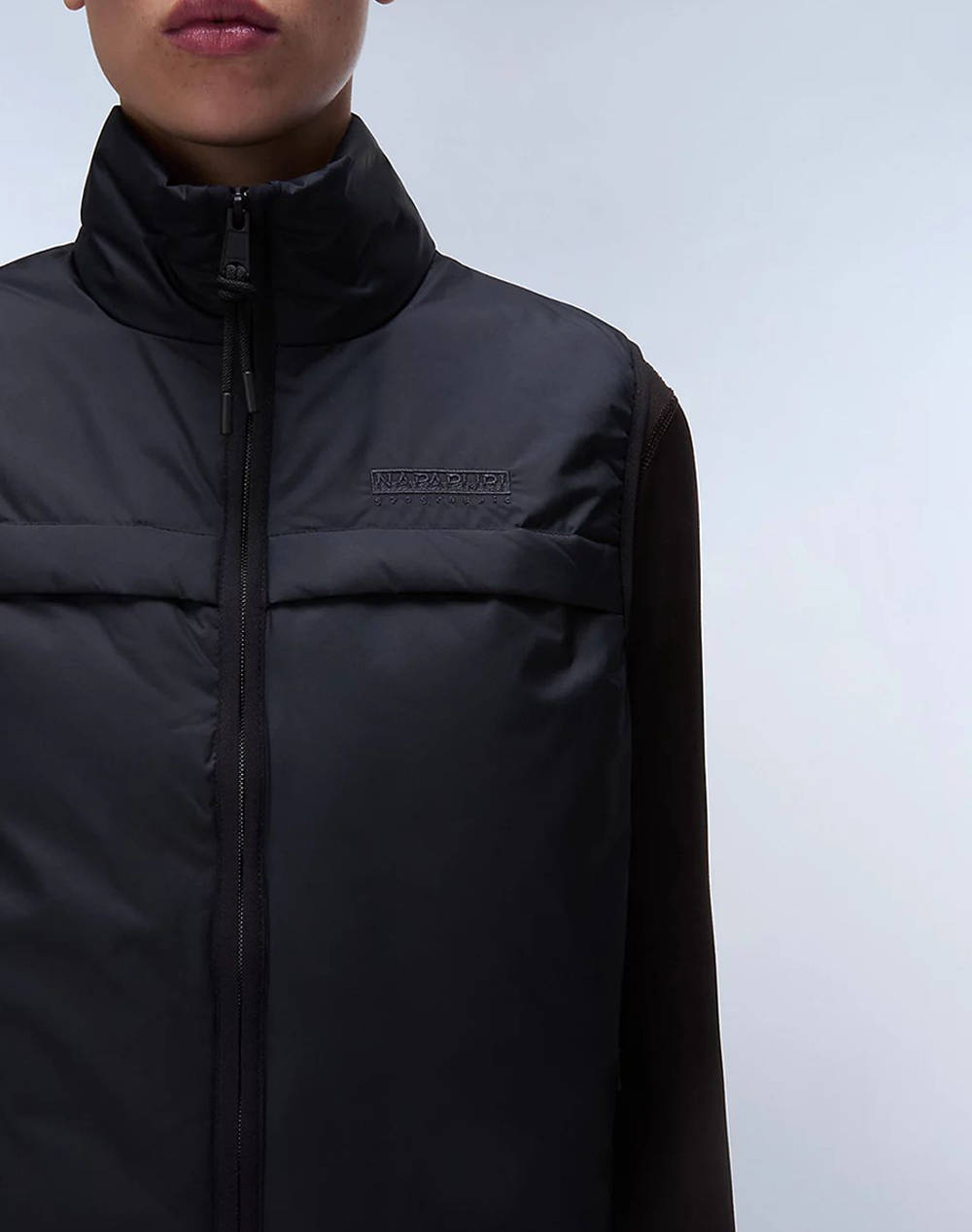 NAPAPIRJI A-RUTH V W NP0A4I6E-NP041 Black φωτογραφία