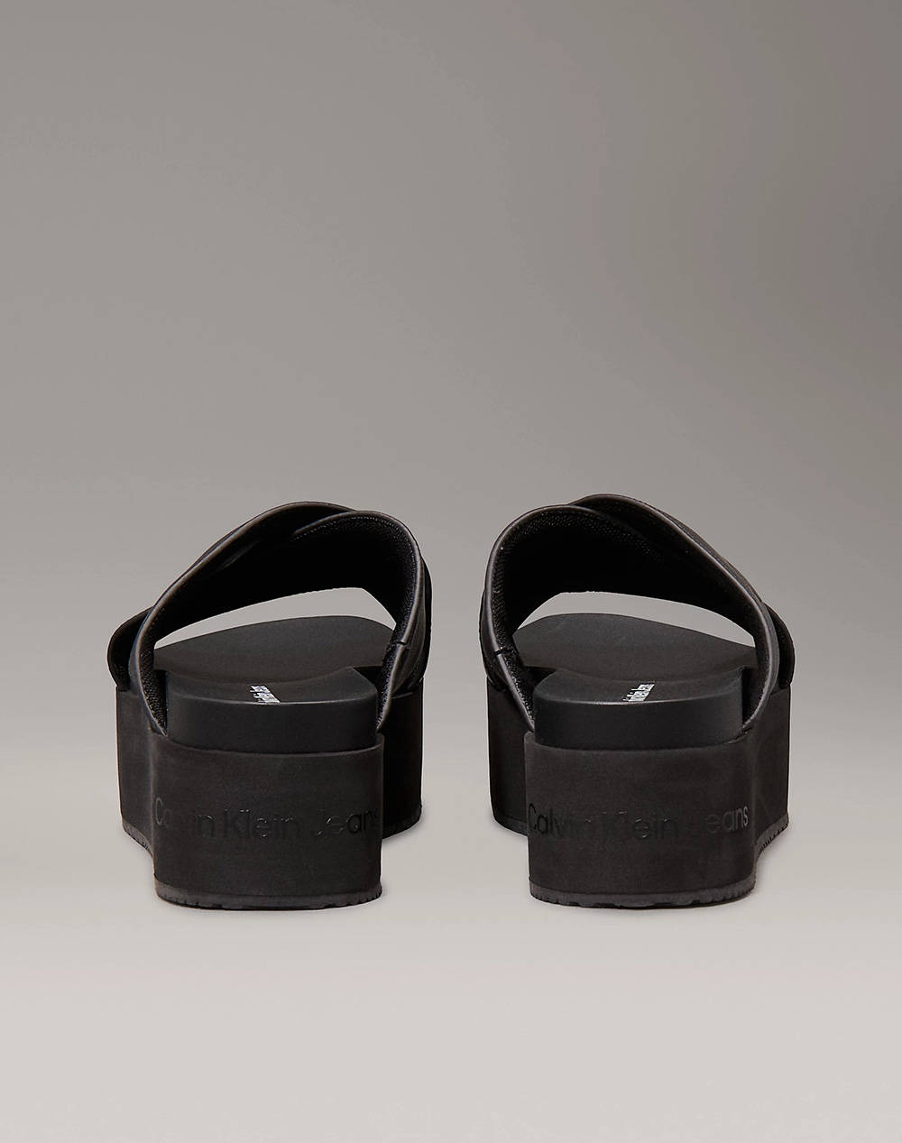 CALVIN KLEIN JEANS FLATFORM CROSS MG UC