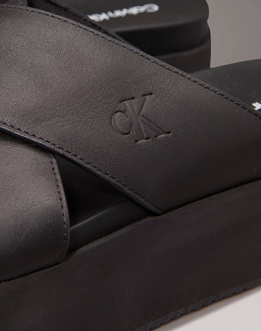 CALVIN KLEIN JEANS FLATFORM CROSS MG UC