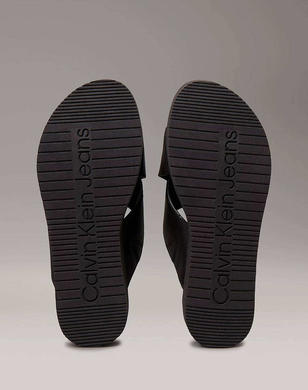CALVIN KLEIN JEANS FLATFORM CROSS MG UC