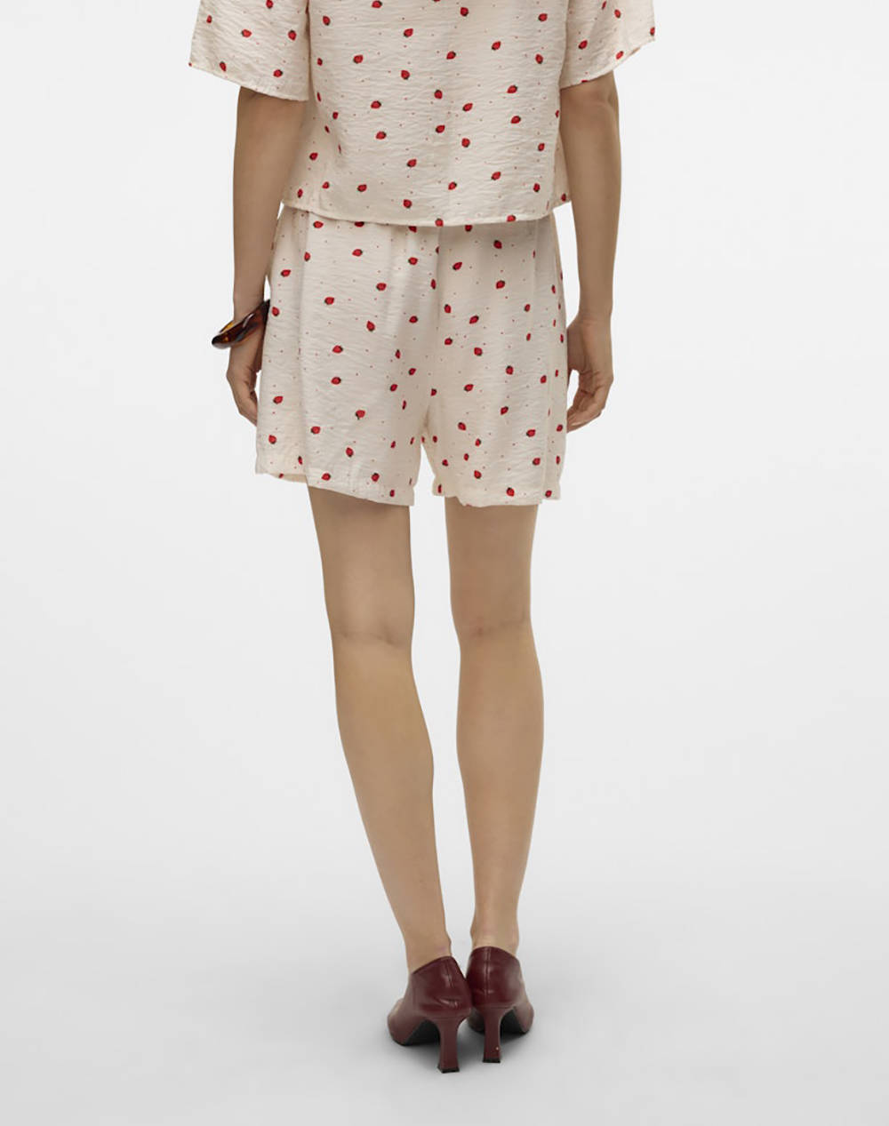 VERO MODA VMODETTE HW SHORTS WVN GA 10324635-Snow WhiteStrawberryw.dots Ecru φωτογραφία