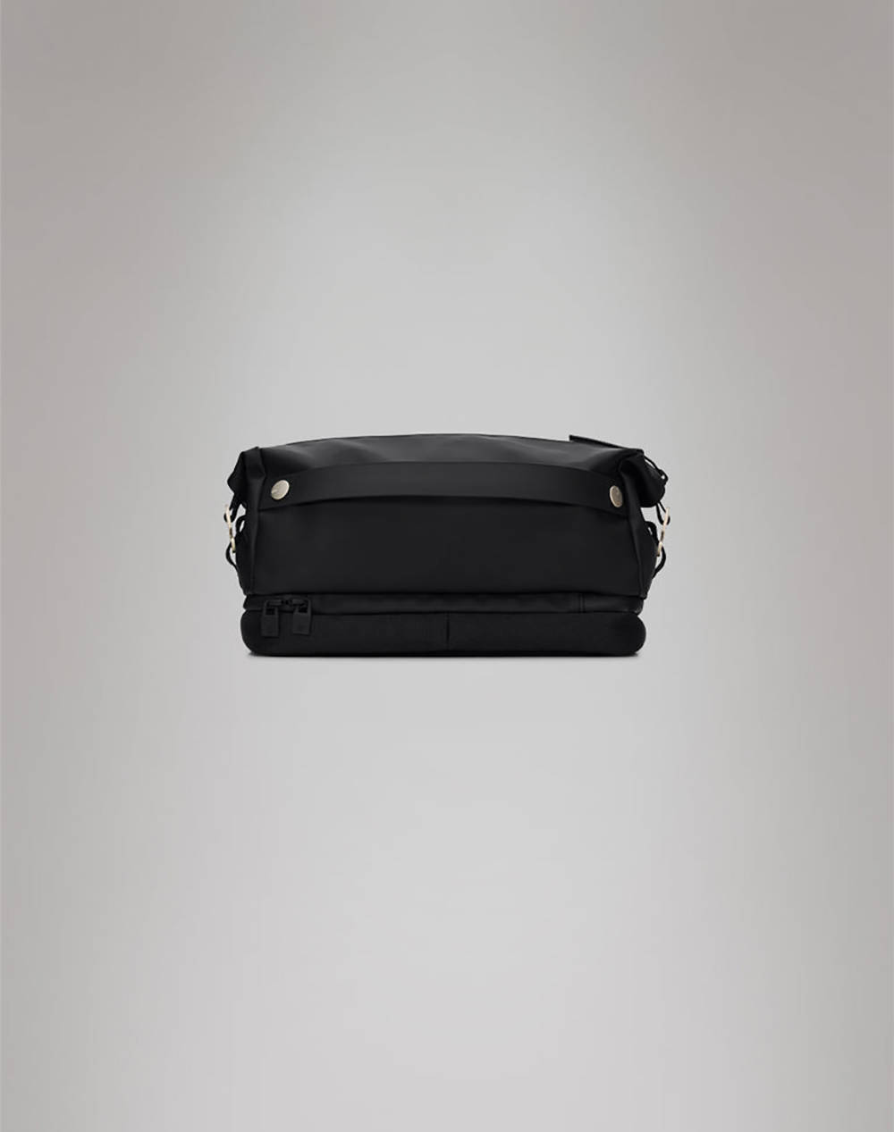 RAINS Otaru Wash Bag W3 (Διαστάσεις: 20 x 14 x 33εκ.) 12290-01 Black φωτογραφία