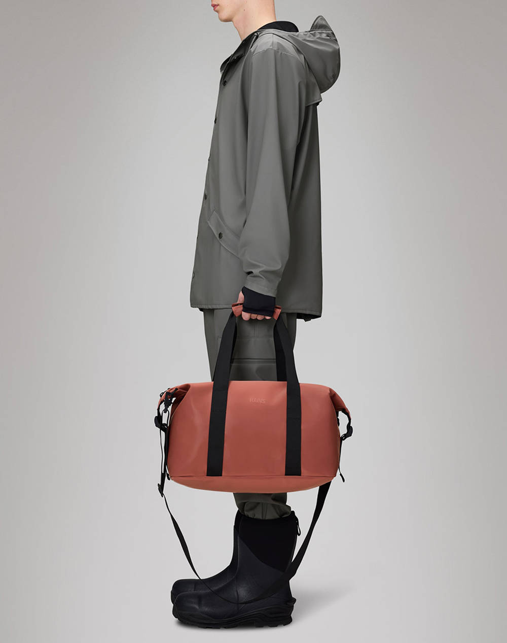 RAINS Hilo Weekend Bag Small W3 (Διαστάσεις: 29 x 18 x 50εκ.) 14220-125 Orange φωτογραφία