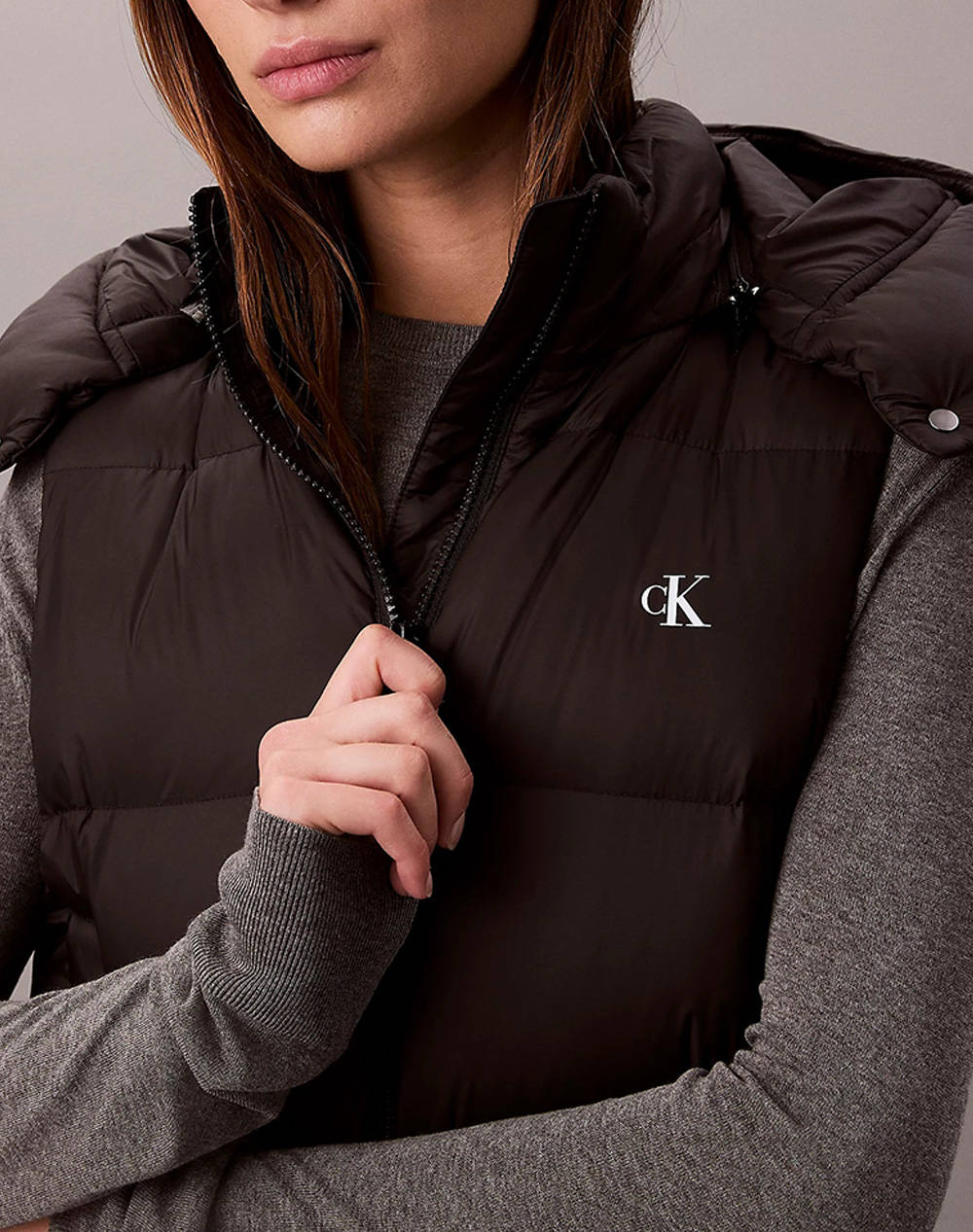 CALVIN KLEIN JEANS ESSENTIAL MIDWEIGHT PUFFER VEST LV047D500G-UB1 Black φωτογραφία