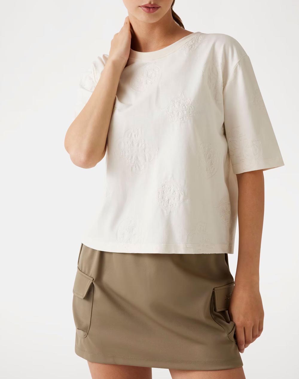 GUESS PEONY AOP EMBROIDERY BOXY TEE ΜΠΛΟΥΖΑ ΓΥΝΑΙΚΕΙΟ V5YI10I3Z14-F0EW OffWhite