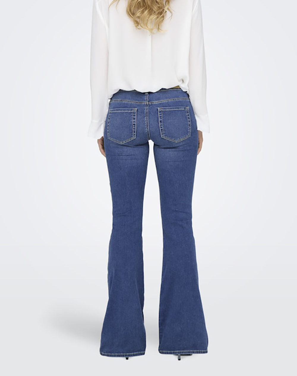 ONLY ONLREESE REG RETRO FLARED DNM BOX 15309845-Light Medium Blue Denim DenimLightBlue φωτογραφία