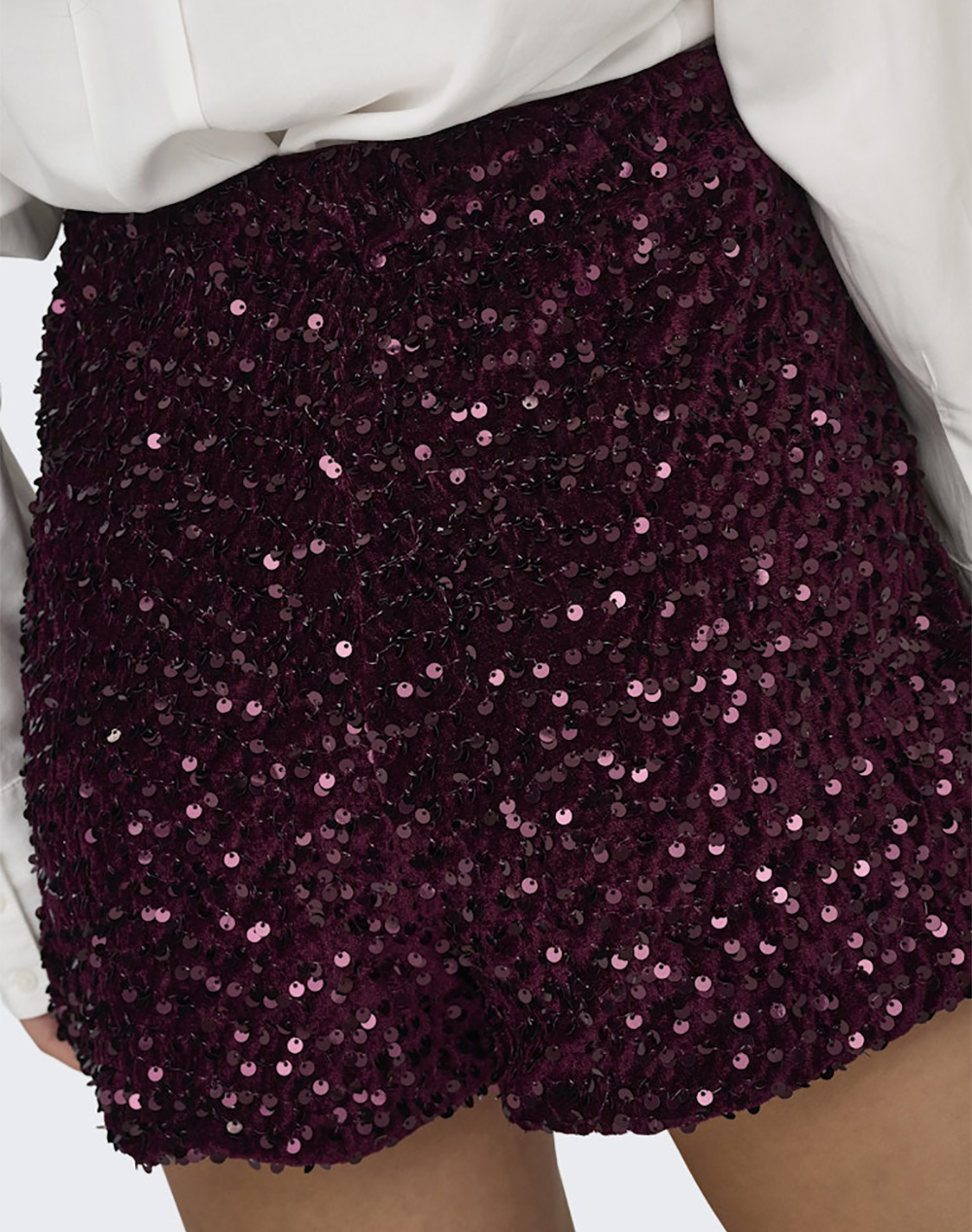 ONLY ONLANIKA HW SEQUINS SKORT WVN 15358316-WinetastingWINETASTING SEQUINS DarkRed φωτογραφία