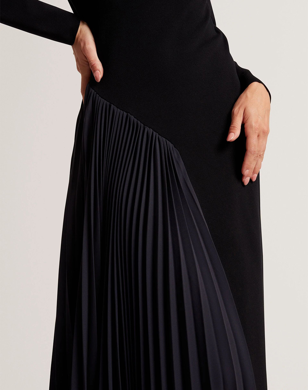 TED BAKER BELVIEE Long Sleeve Knit Midi Dress with Pleat P 281871-NAVY NavyBlue φωτογραφία