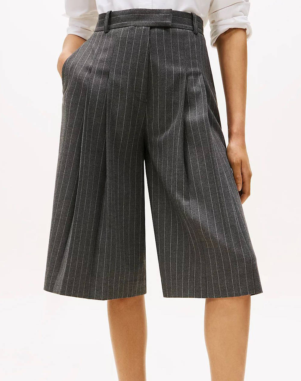 Γυναικεία ρούχα και beachwear tommy hilfiger σε γκρι