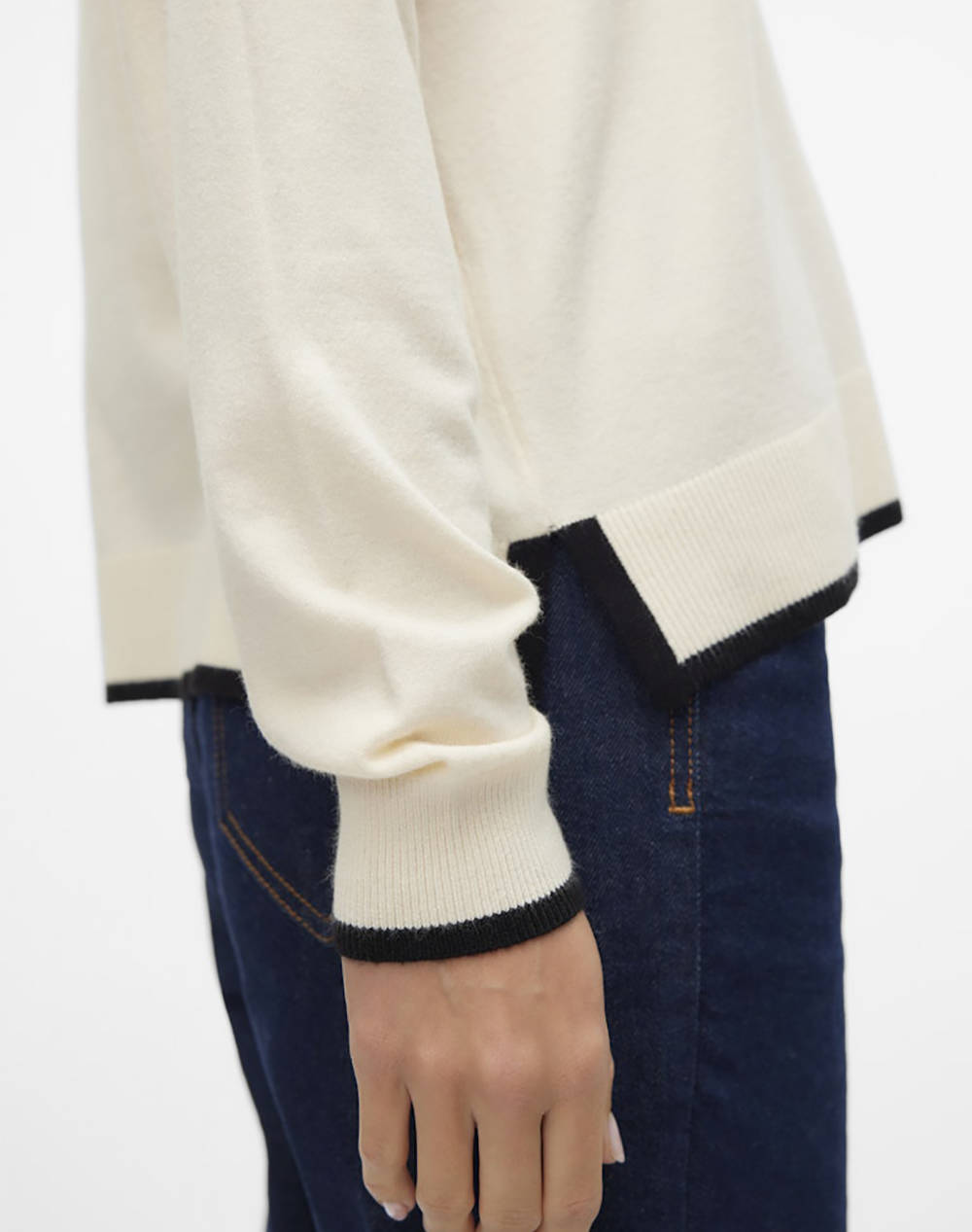 Vero Moda Vmbreeze Ls V-Neck Pullover Boo 10311090-Birchw Black Contrast Offwhite Γυναικεία ρούχα μπλούζες Πλεκτά Politikos Shop Πολιτικός