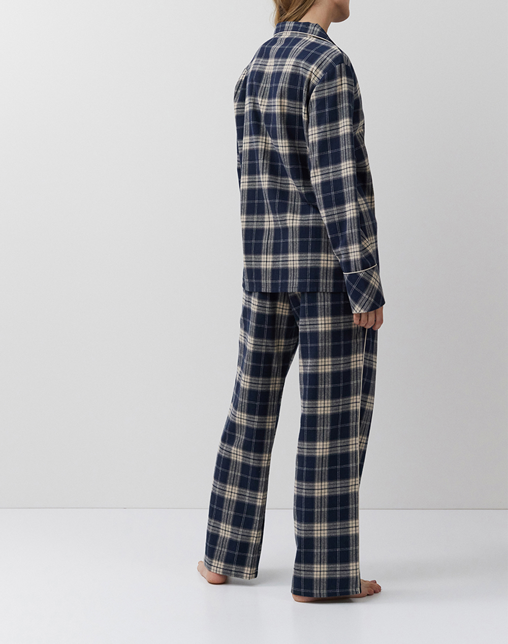 ARUELLE Laurence pjlong AW25 39.01.23.823-TYPOS Multi φωτογραφία