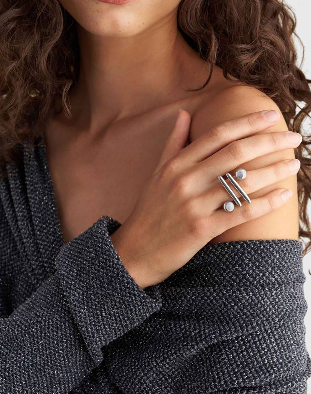 ATTRATTIVO ΔΑΧΤΥΛΙΔΙ 9R23327-SILVE MetallicSilver φωτογραφία