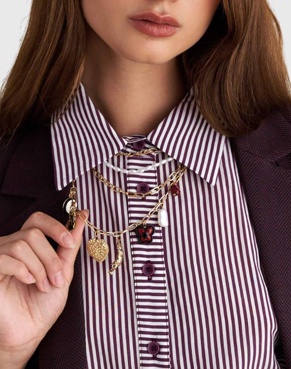 ATTRATTIVO ΚΟΛΙΕ 9F23326-GOLD Gold φωτογραφία