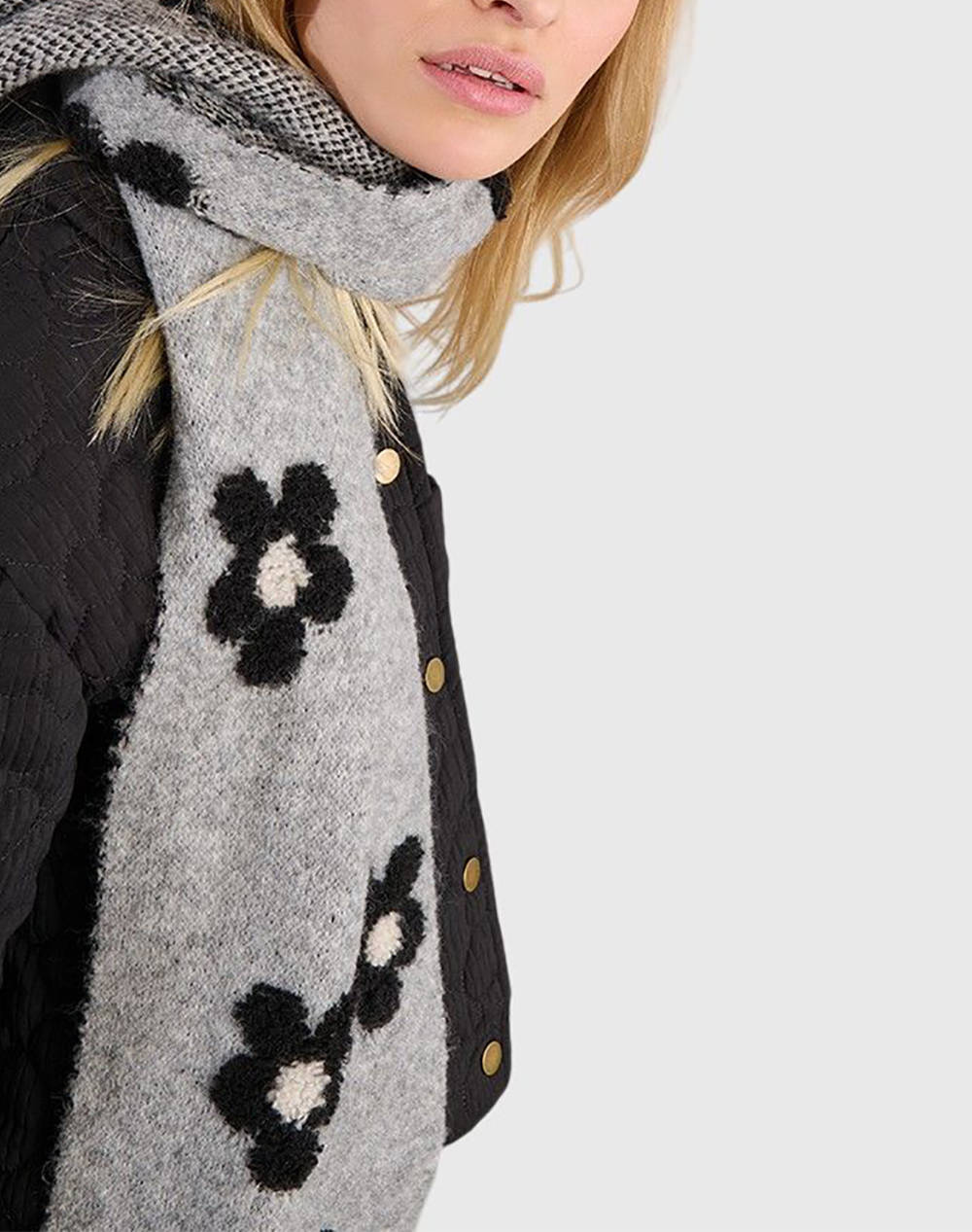 MOLLY BRACKEN LADIES KNITTED SCARF B311DH-GREY Gray φωτογραφία