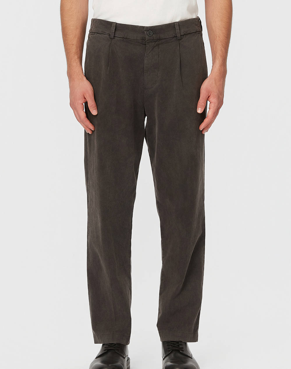 DIRTY LAUNDRY DIRTY LAUNDRY PLEATED PANTS DLMP000145-VINTAGE BLACK Black