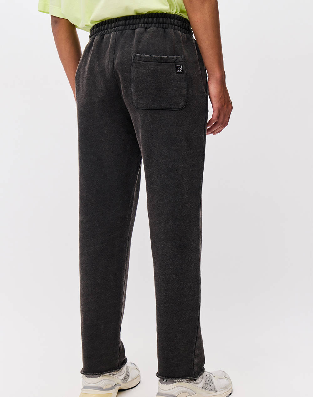 DIRTY LAUNDRY SWEATPANTS WITH DESTROYS DLMSP000092-VINTAGE BLACK Black φωτογραφία