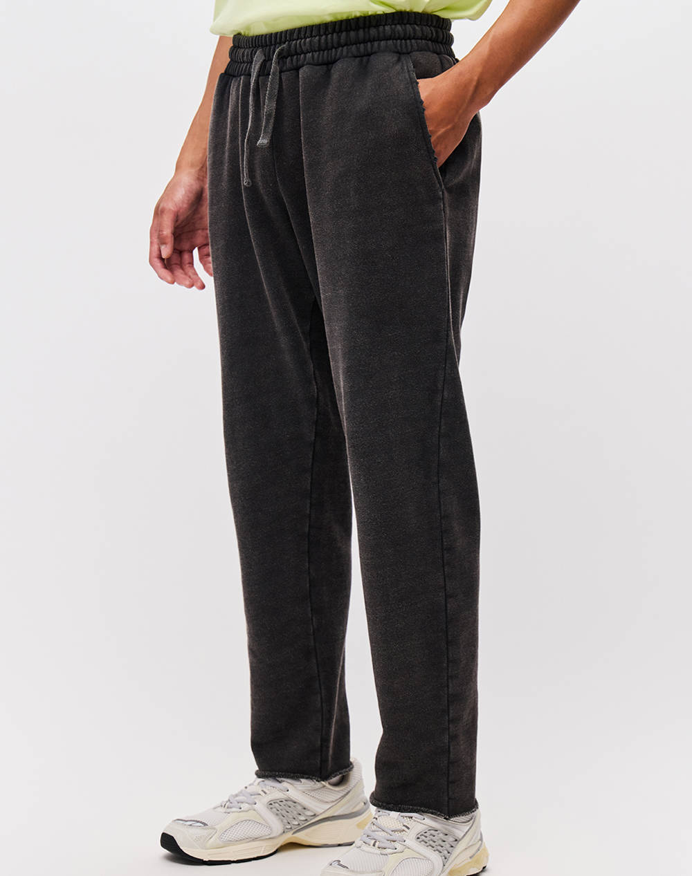 DIRTY LAUNDRY SWEATPANTS WITH DESTROYS DLMSP000092-VINTAGE BLACK Black φωτογραφία